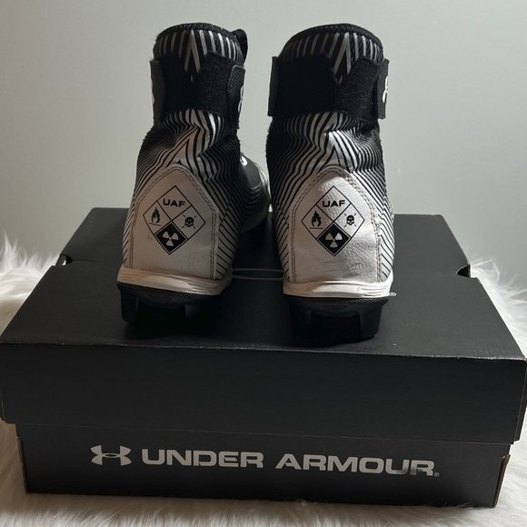 Under Armour Men's Highlight Franchise Football Cleats - Picture 5 of 9